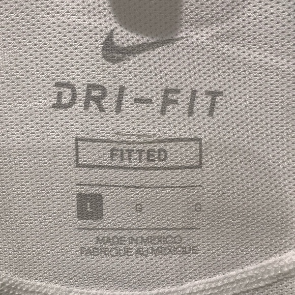 Nike Pro Men’s DriFit fitted athletic jersey. Size L - Picture 5 of 9